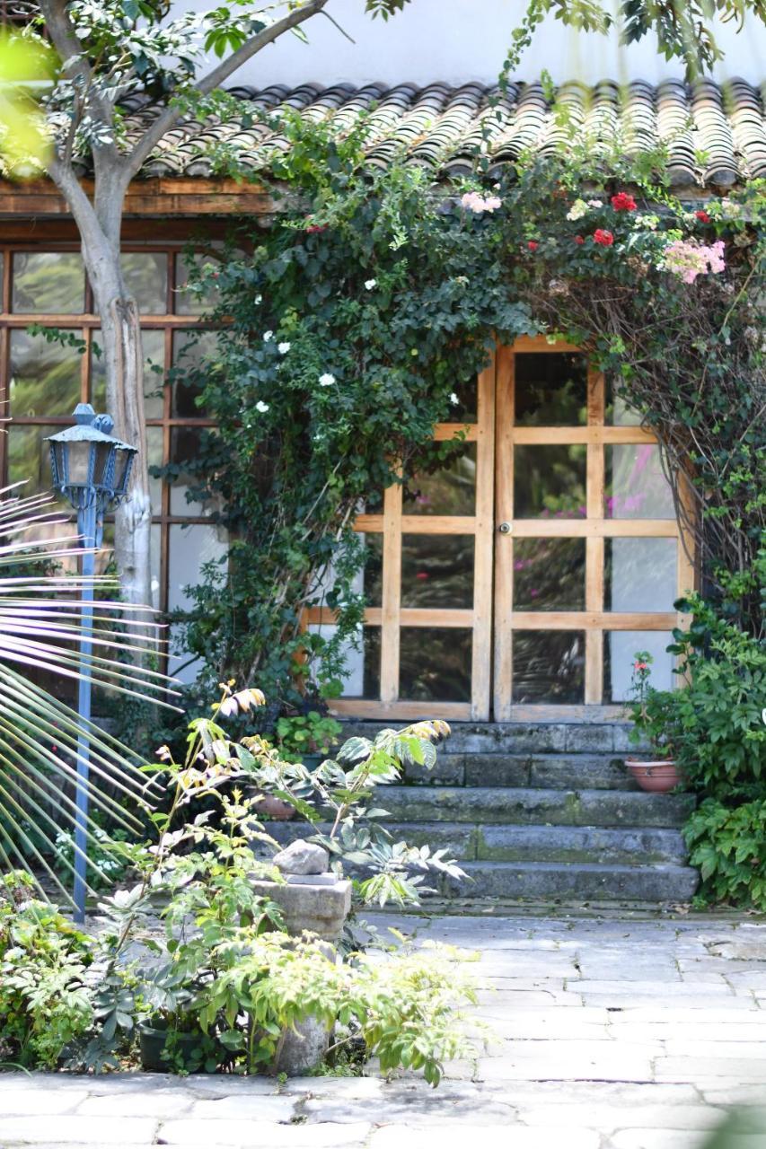 Hacienda La Carriona Hotel Sangolqui Exterior photo